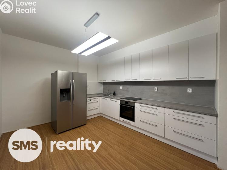 Pronájem kanceláře Hradec Králové, třída Karla IV. 789/2 č. 8