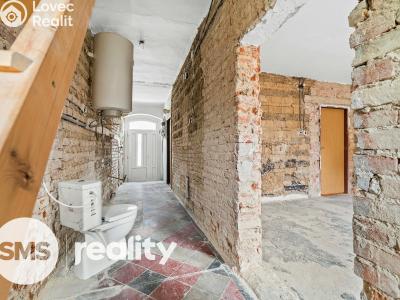 Продаж сімейного будинку Libáň, Emlerova 430 č. 4