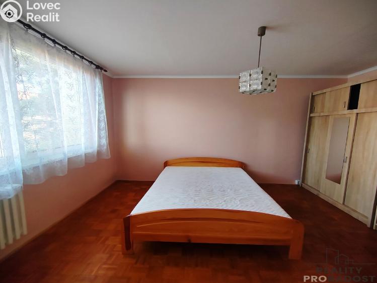 Pronájem bytu 3+1 Hodonín, Sadová č. 10