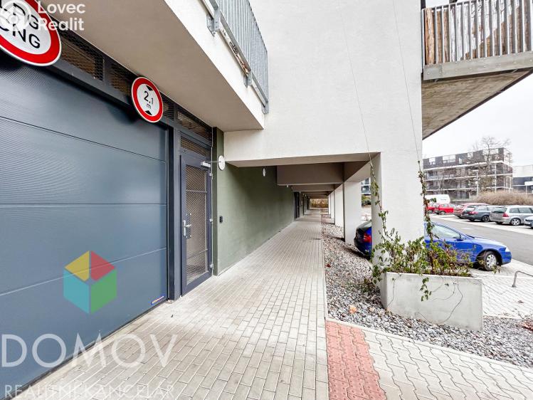 Pronájem garážového stání Beroun, Okružní č. 4