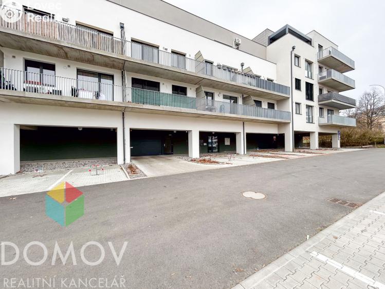 Pronájem garážového stání Beroun, Okružní č. 8