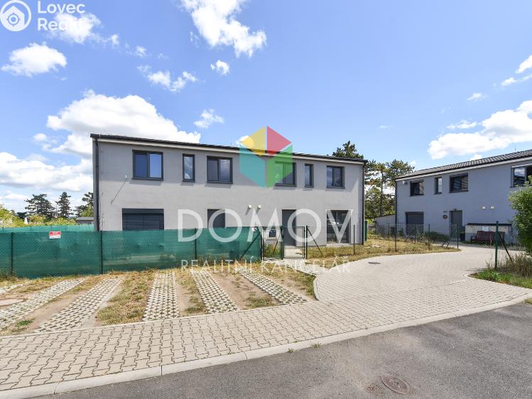 Pronájem rodinného domu Králův Dvůr, Na Výsluní 497 č. 4