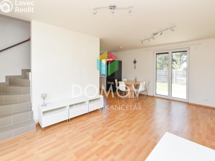 Pronájem rodinného domu Králův Dvůr, Na Výsluní 497 č. 7