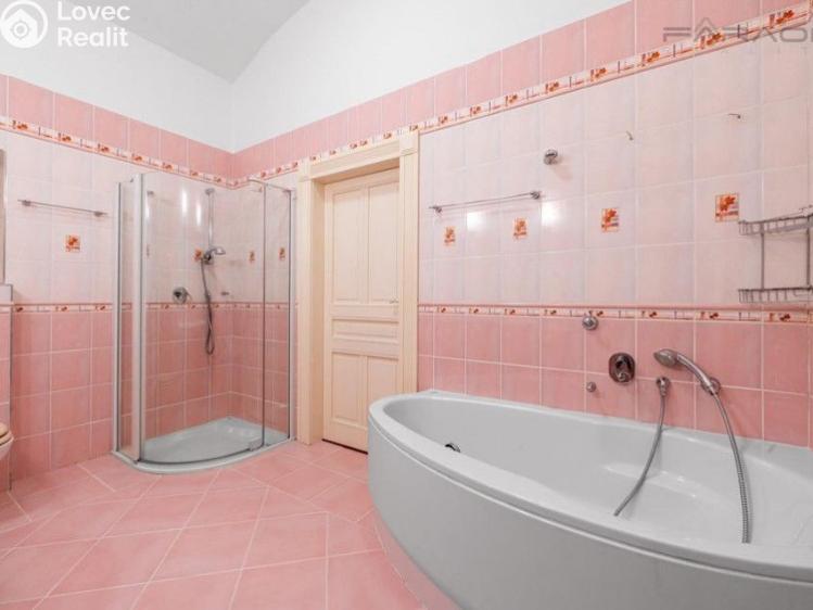 Prodej bytu 4+1 Praha, Na Plzeňce č. 12