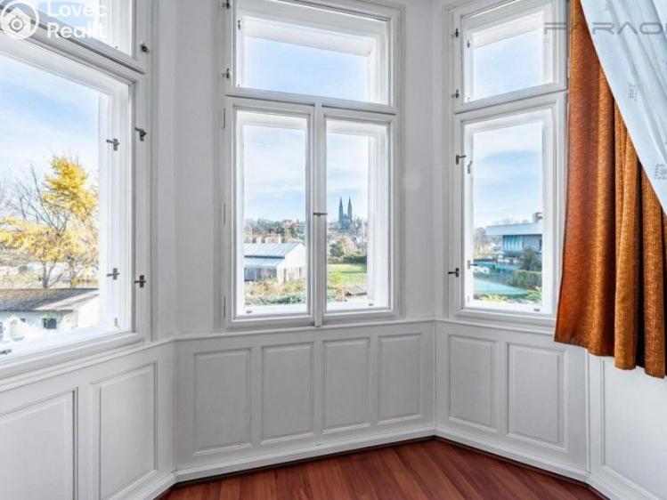 Prodej bytu 4+1 Praha, Na Plzeňce č. 21