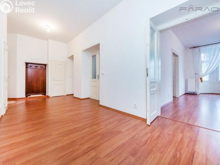 Prodej bytu 4+1 Praha, Na Plzeňce č. 8