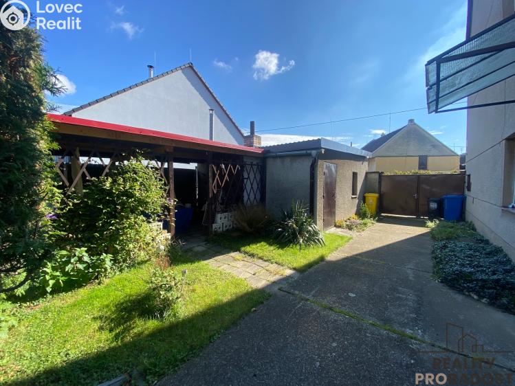 Prodej rodinného domu Příkazy č. 39