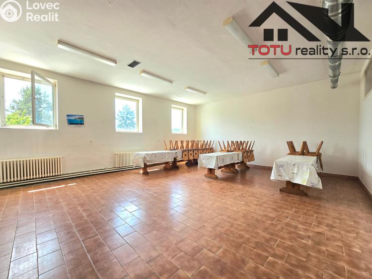 Pronájem kanceláře Černožice č. 3