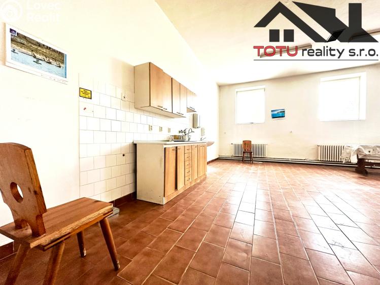 Pronájem kanceláře Černožice č. 4