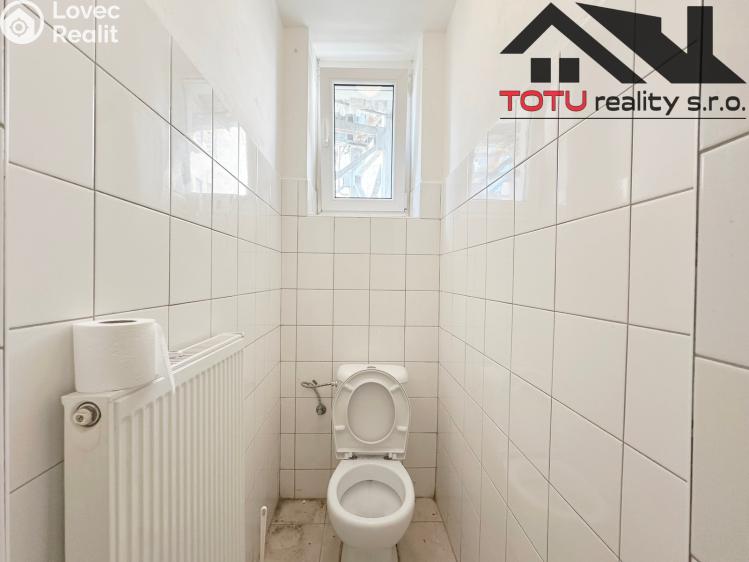 Pronájem obchodního prostoru Jaroměř, Husova č. 10