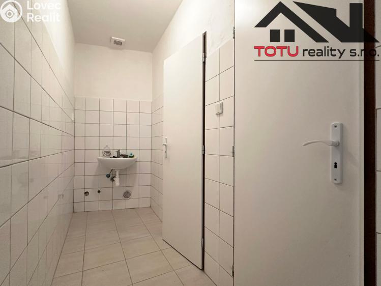 Pronájem obchodního prostoru Jaroměř, Husova č. 11