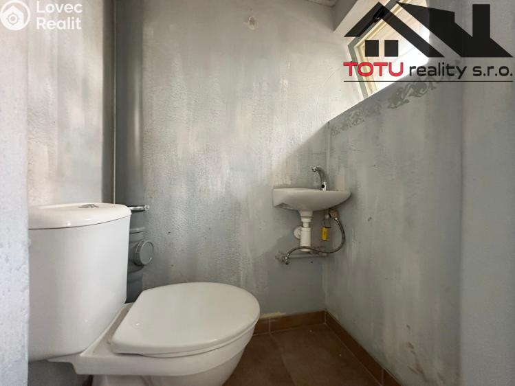 Pronájem obchodního prostoru Jaroměř, Masarykovo nám. č. 13