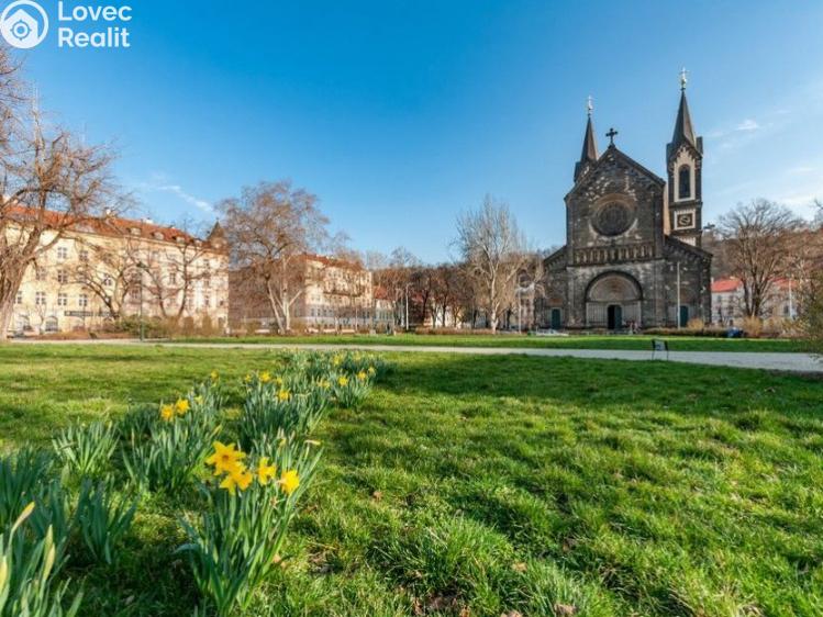 Rent apartment 2+KK Praha, Sokolovská č. 10