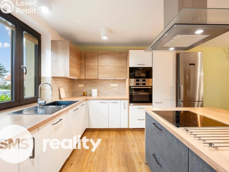 Продаж сімейного будинку Dolní Dunajovice, Zahradní 588 č. 1