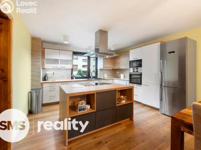 Продаж сімейного будинку Dolní Dunajovice, Zahradní 588 č. 4