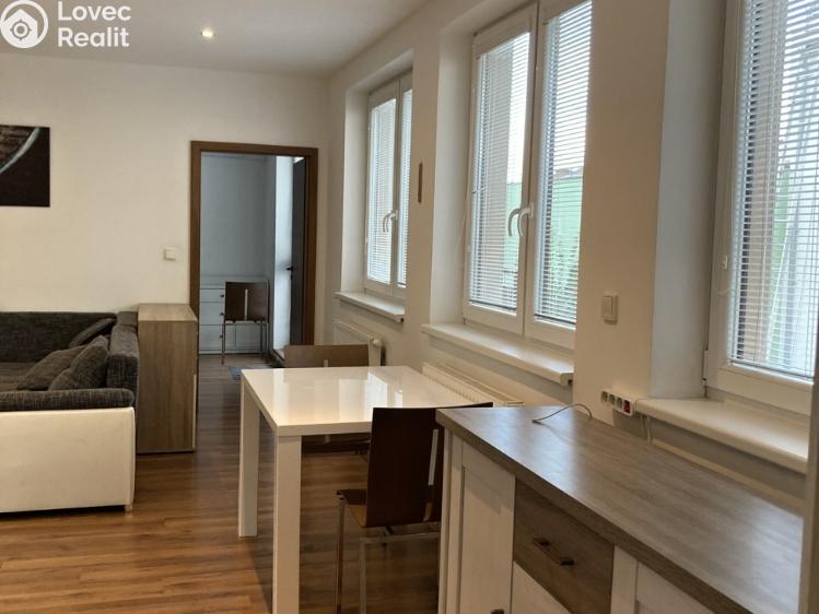 Pronájem bytu 2+KK Brno, Šafaříkova č. 12