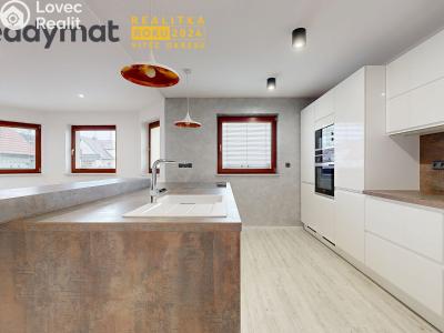 Prodej rodinného domu Domanín č. 5