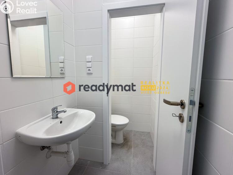 Продажа торгового помещеня Hodonín, Křičkova č. 7