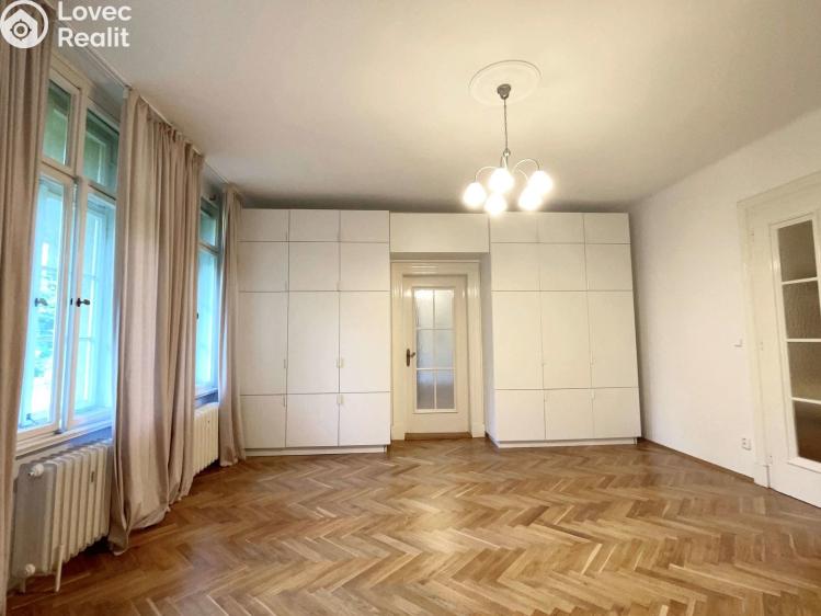 Аренда квартиры 2+1 Praha, Wolkerova 568/16 č. 10