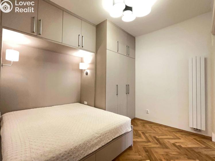 Аренда квартиры 2+1 Praha, Wolkerova 568/16 č. 11