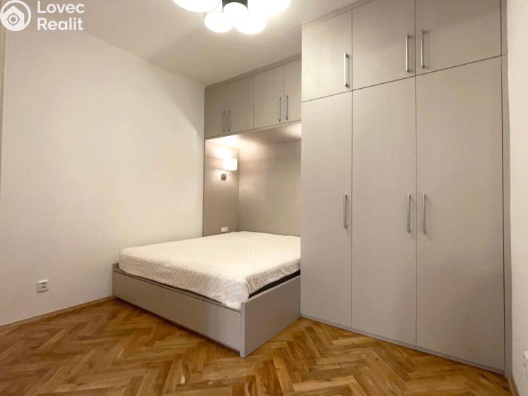 Pronájem bytu 2+1 Praha, Wolkerova 568/16 č. 12