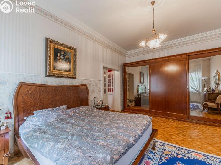 Prodej bytu 4+1 Praha č. 8