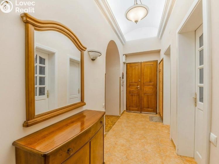 Sale apartment 4+1 Praha, Uruguayská 438/6 č. 10