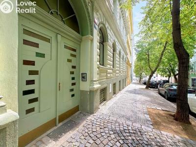 Sale apartment 4+1 Praha, Uruguayská č. 2