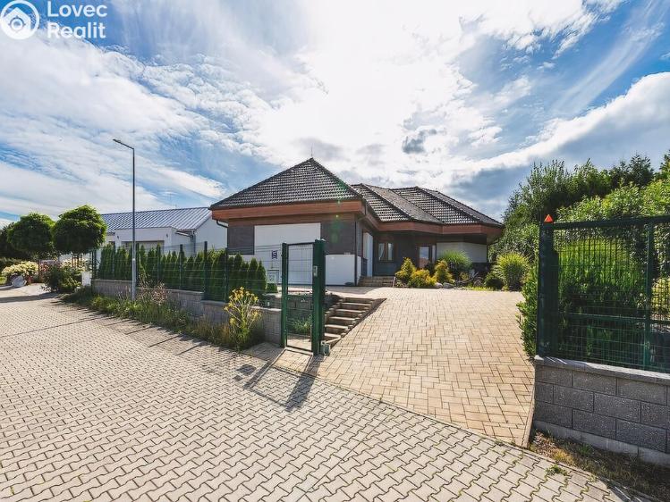 Prodej vícegeneračního domu Trnová č. 4