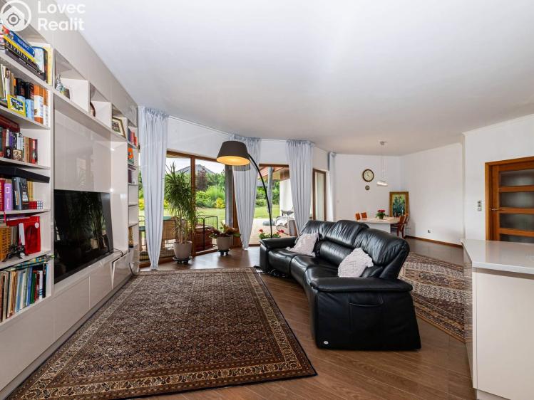 Prodej vícegeneračního domu Trnová č. 9