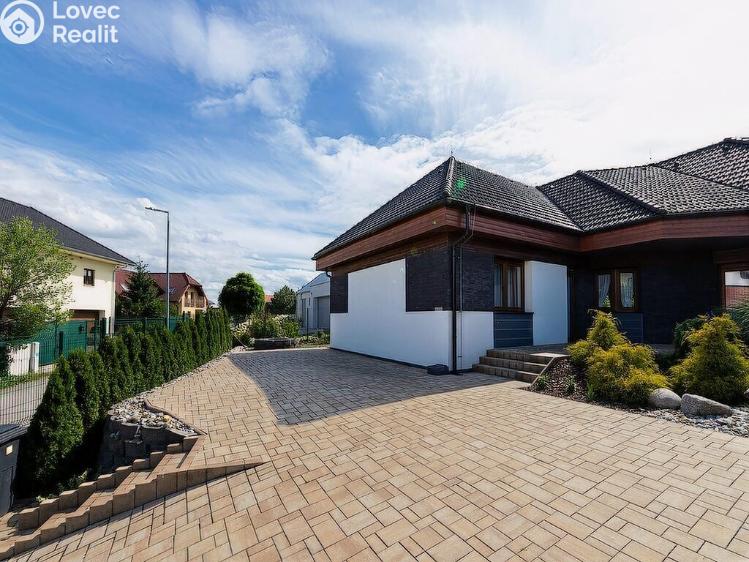 Prodej vícegeneračního domu Trnová č. 24