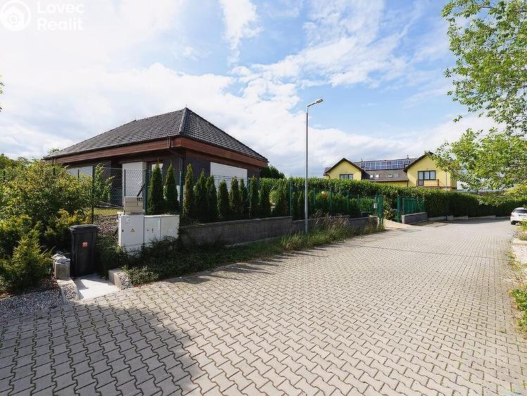 Prodej vícegeneračního domu Trnová č. 25