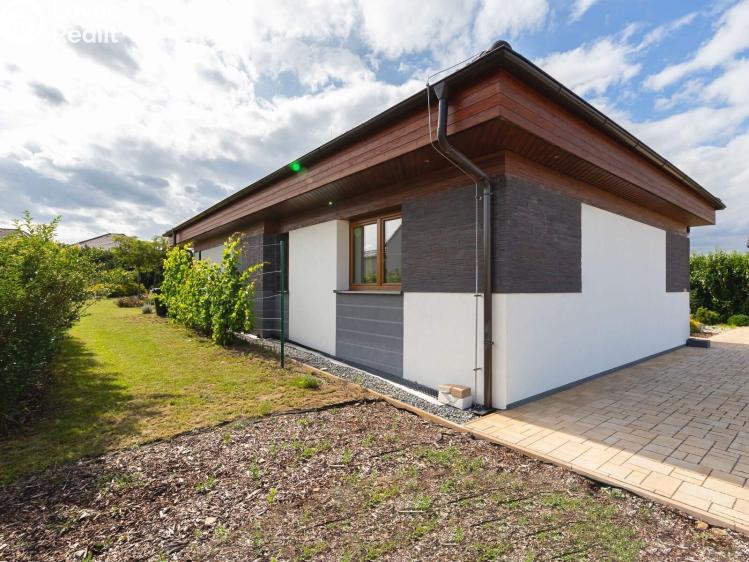 Prodej vícegeneračního domu Trnová č. 27