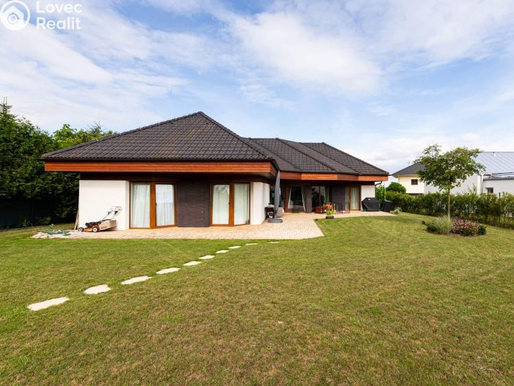 Prodej vícegeneračního domu Trnová č. 28