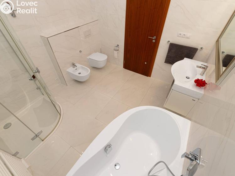 Prodej vícegeneračního domu Trnová č. 31