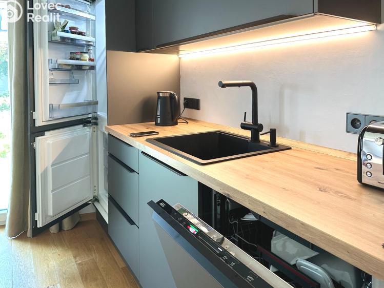 Продажа квартиры 1+KK Praha, Kobrova 3331/1 č. 24