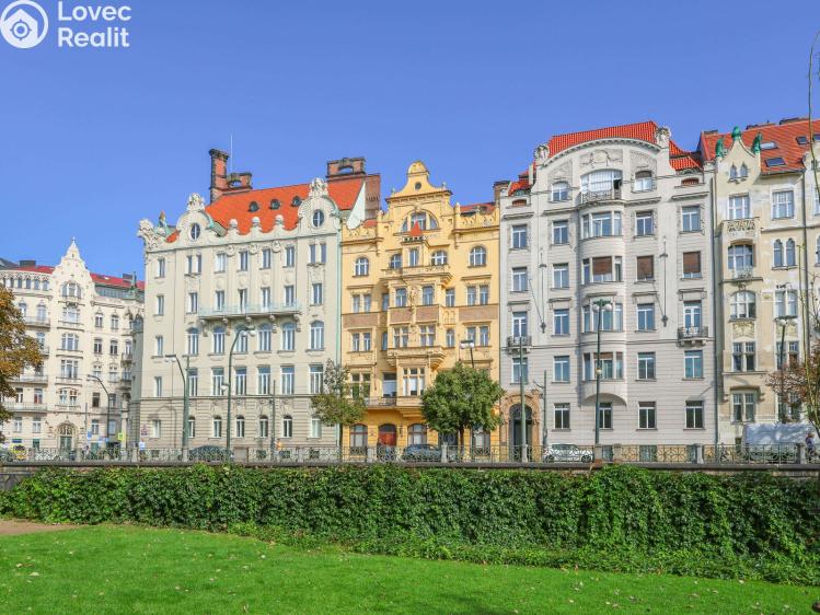Prodej bytu 3+1 Praha, Masarykovo nábřeží 236/30 č. 2