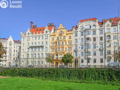 Prodej bytu 3+1 Praha, Masarykovo nábřeží č. 2