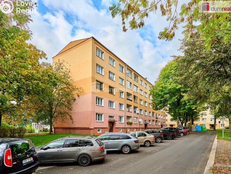 Prodej bytu 3+1 Ostrov, Kollárova č. 1
