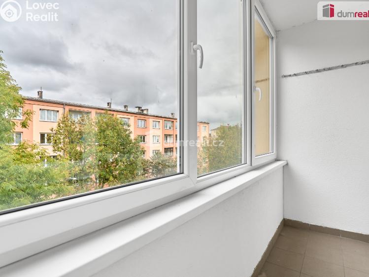 Prodej bytu 3+1 Ostrov, Kollárova č. 9