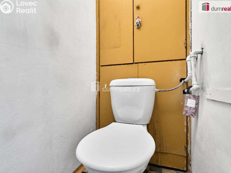 Prodej bytu 3+1 Ostrov, Kollárova č. 12