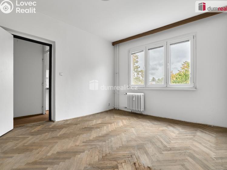 Prodej bytu 3+1 Ostrov, Kollárova č. 14