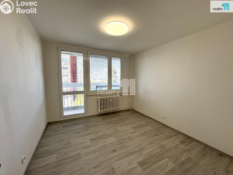 Pronájem bytu 3+KK Praha 15, Tenisová č. 15