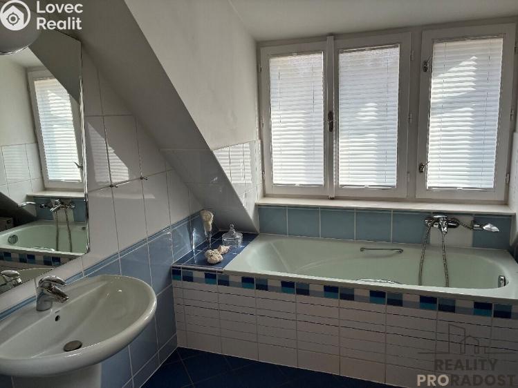 Pronájem bytu 2+KK Praha, Šůrova č. 3
