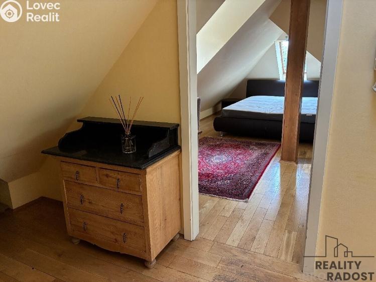 Pronájem bytu 2+KK Praha, Šůrova č. 8