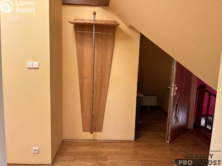 Pronájem bytu 2+KK Praha, Šůrova č. 10