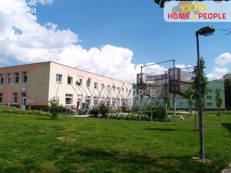 Pronájem bytu 1+KK Chodov, Školní č. 18