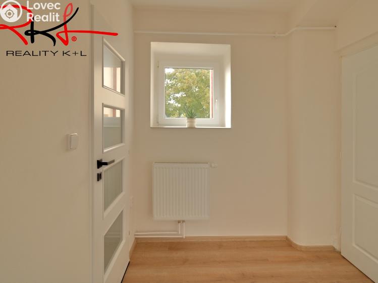 Prodej bytu 3+1 Veltrusy, Komenského č. 23
