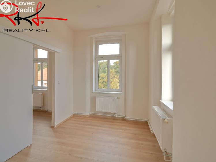Prodej bytu 3+1 Veltrusy, Komenského č. 10