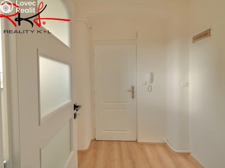 Prodej bytu 3+1 Veltrusy, Komenského č. 25